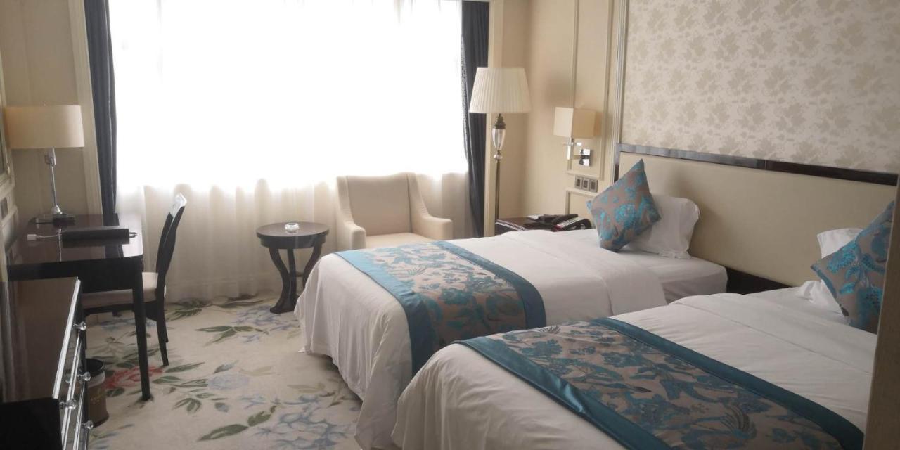 Century Palace Hotel Huizhou  Exterior photo
